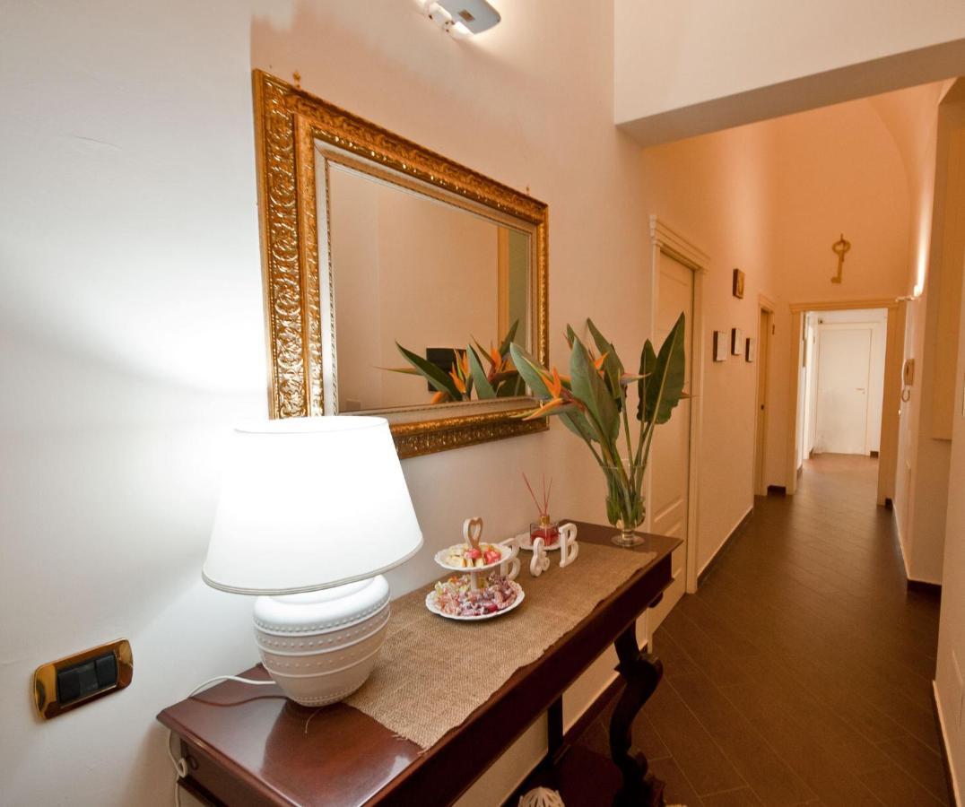 Dimora De Brado Bed & Breakfast Trani Exterior foto