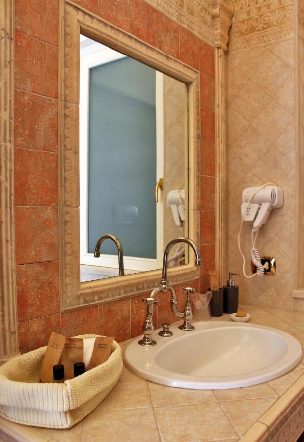 Dimora De Brado Bed & Breakfast Trani Exterior foto