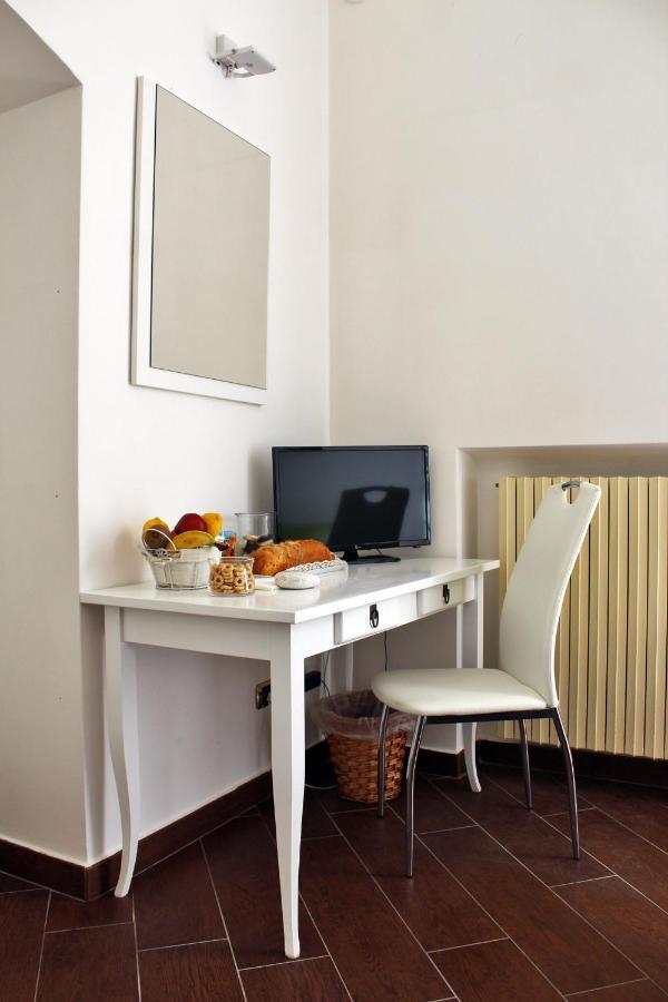 Dimora De Brado Bed & Breakfast Trani Exterior foto