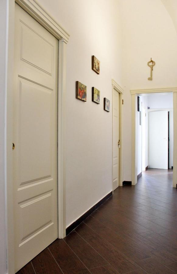 Dimora De Brado Bed & Breakfast Trani Exterior foto