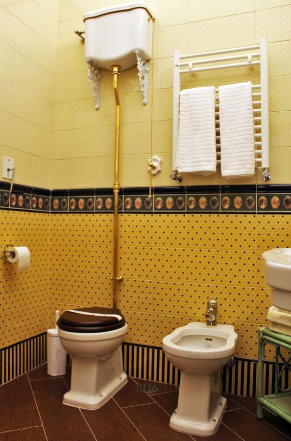 Dimora De Brado Bed & Breakfast Trani Exterior foto